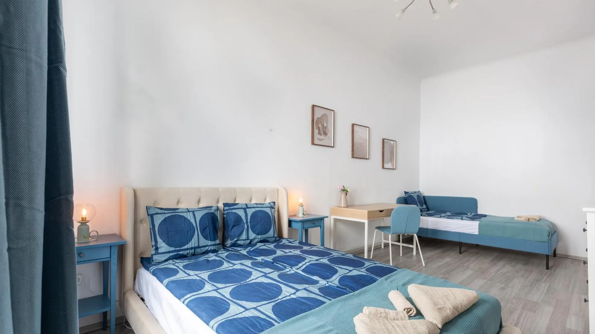 Vibrant Neighborhood Vibes Apartment Budapest